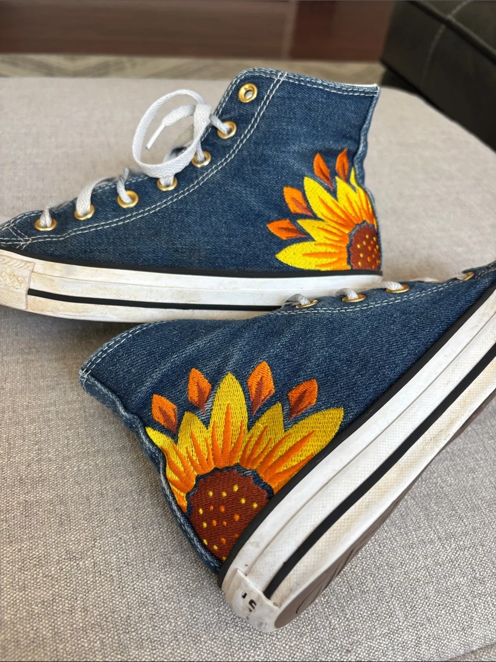 Converse Chuck Taylor Custom Hi Floral Embroidery Sunflower Sneakers in Denim 8 - Picture 10 of 10